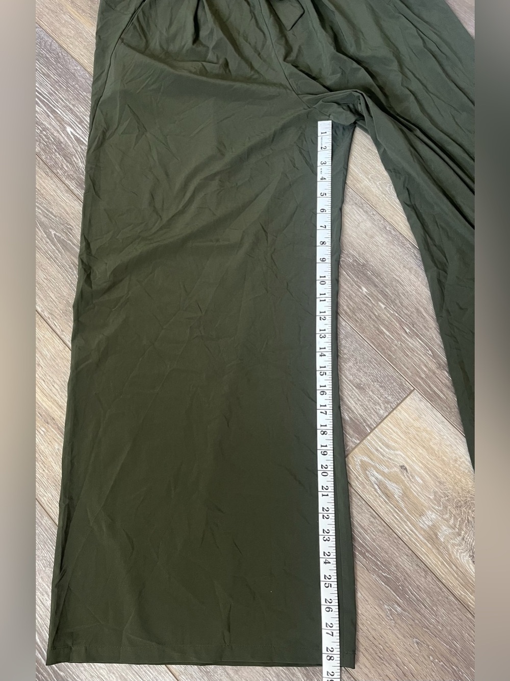 NWT all in motion Olive Green Wide-Leg Paperbag Pants with Tie - Picture 8 of 9